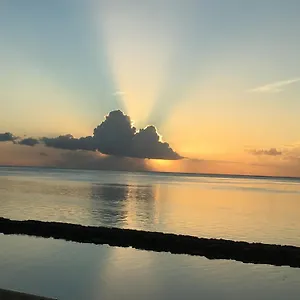 https://pension-te-miti-hebergement-touristique-tahiti-plage-a-200m.frenchpolynesia-hotels.com
