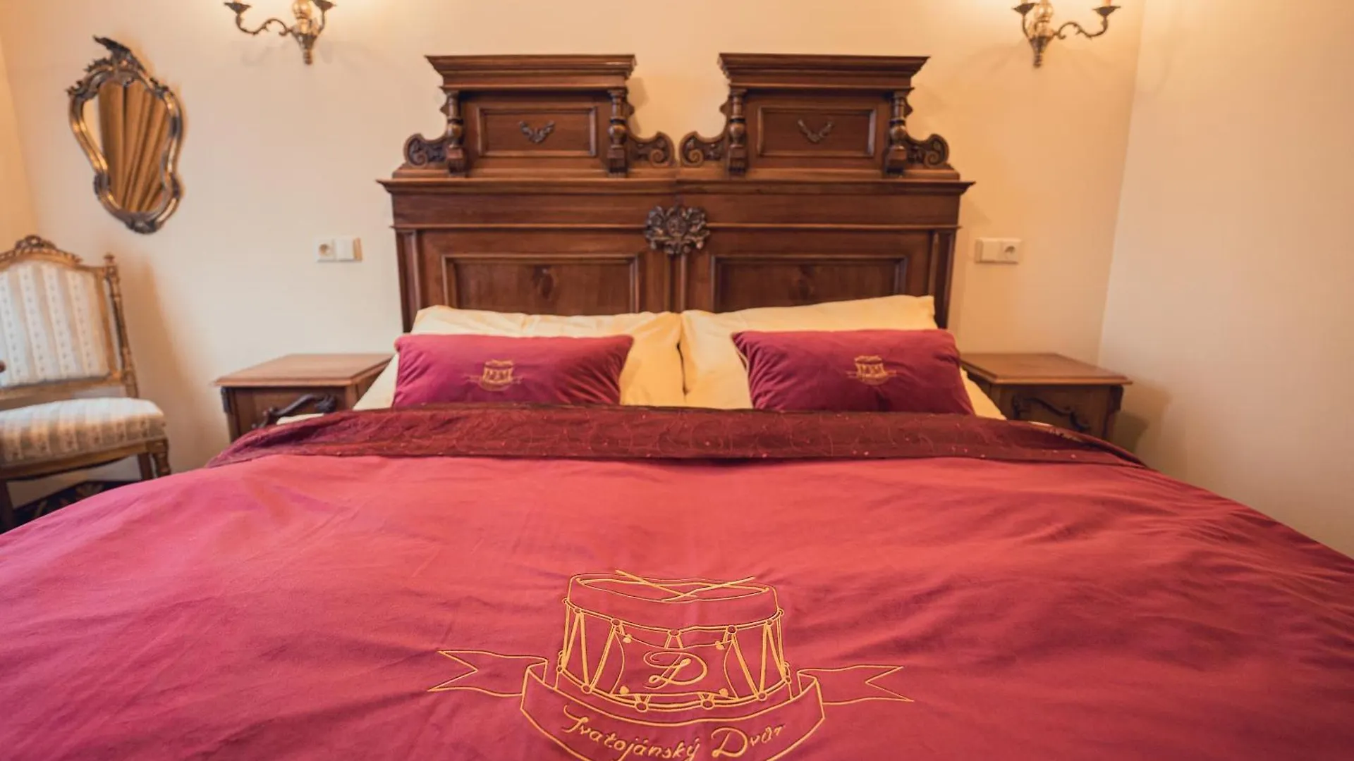 פראג Hotel Svatojansky Dvur 4*,  צ'כיה